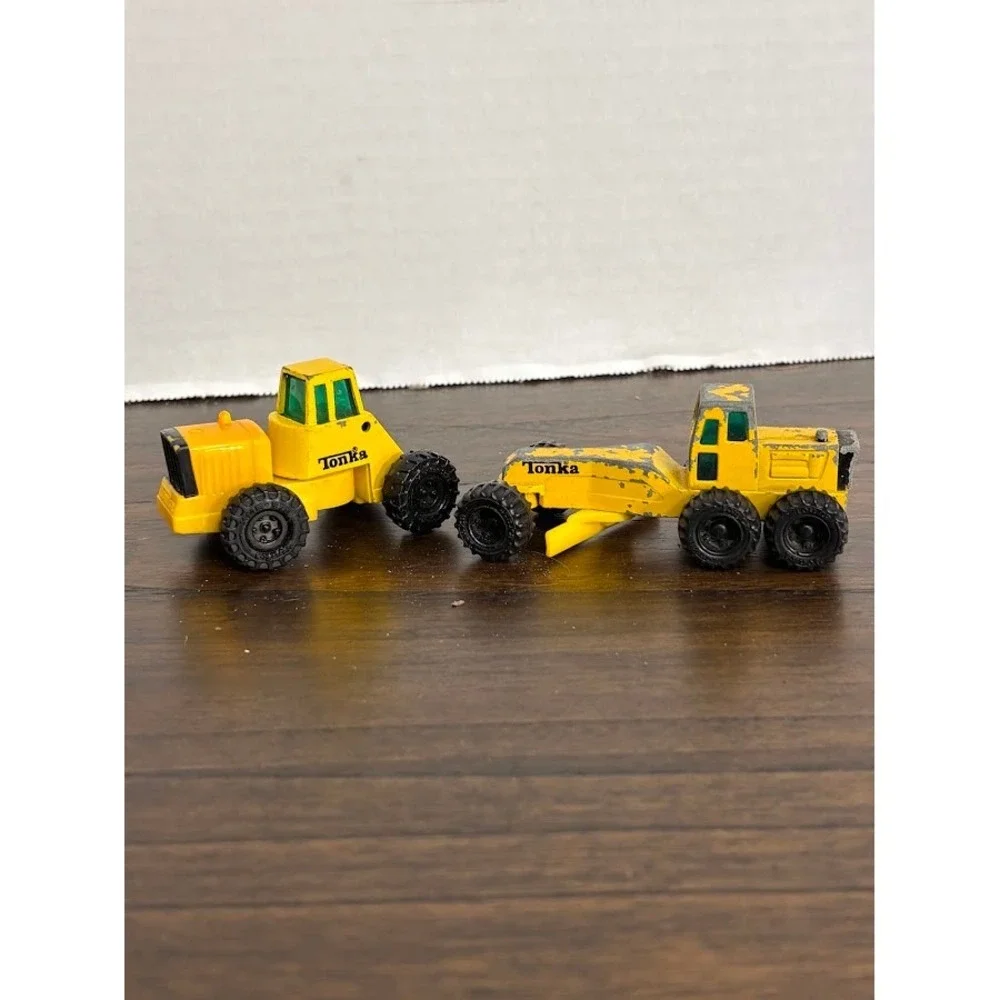Vintage Tonka Diecast Construction Set 1992 Loader 1994 Grader Yellow Miniatures